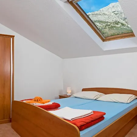 Amazing Apartment In Baska Voda דירה באסקה וודה