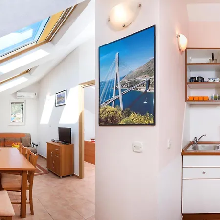 Amazing Apartment In Baska Voda * באסקה וודה